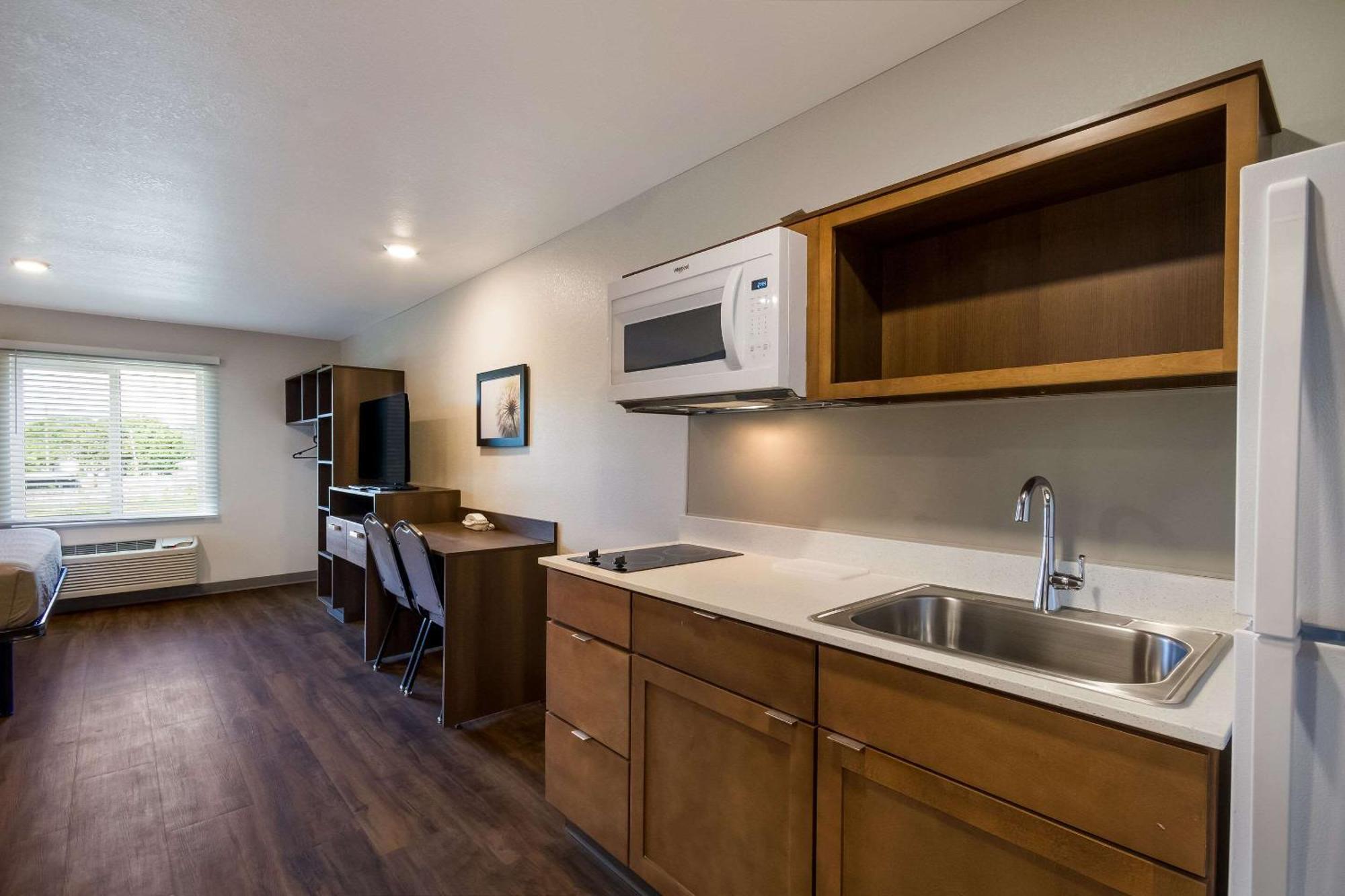 Woodspring Suites Panama City Beach Upper Grand Lagoon Экстерьер фото